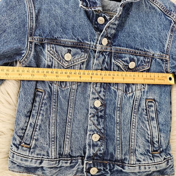 Gap Kids Denim Jacket Blue Jean Trucker Style Spring 2024 Classic Button Small 6 - Picture 12 of 12